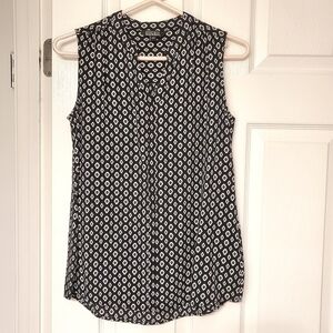 Nicole Miller Sleeveless Boho Blouse Geometric Pattern V-Neck Tank Top EUC Small